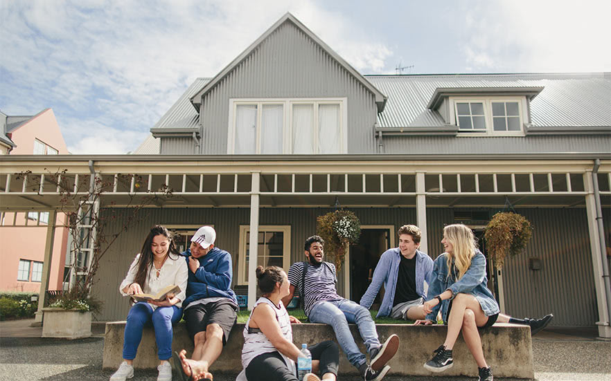 Students_at_Caroline_Freeman_College